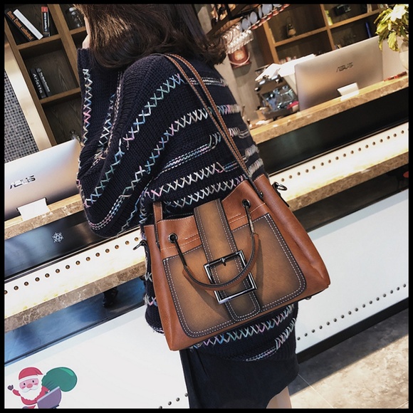 #NEW TURIN Crossbody C - Picture 3 of 8